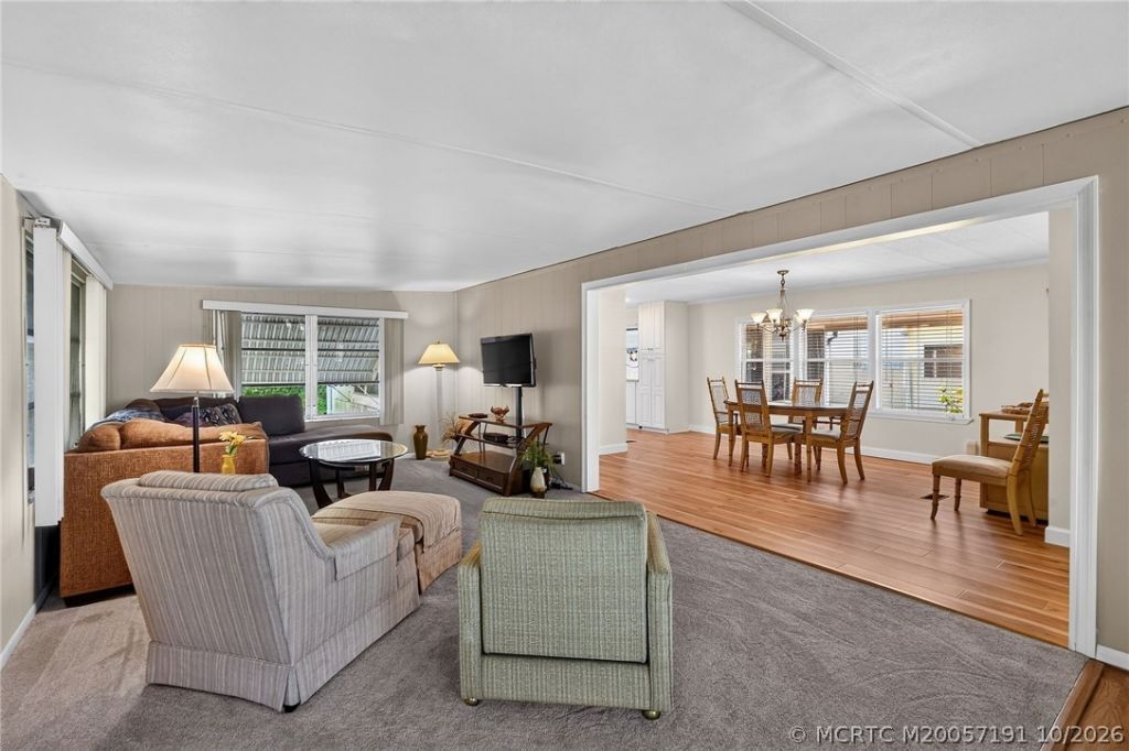 8051 SE Homestead Avenue , Hobe Sound, FL 33455 Photo