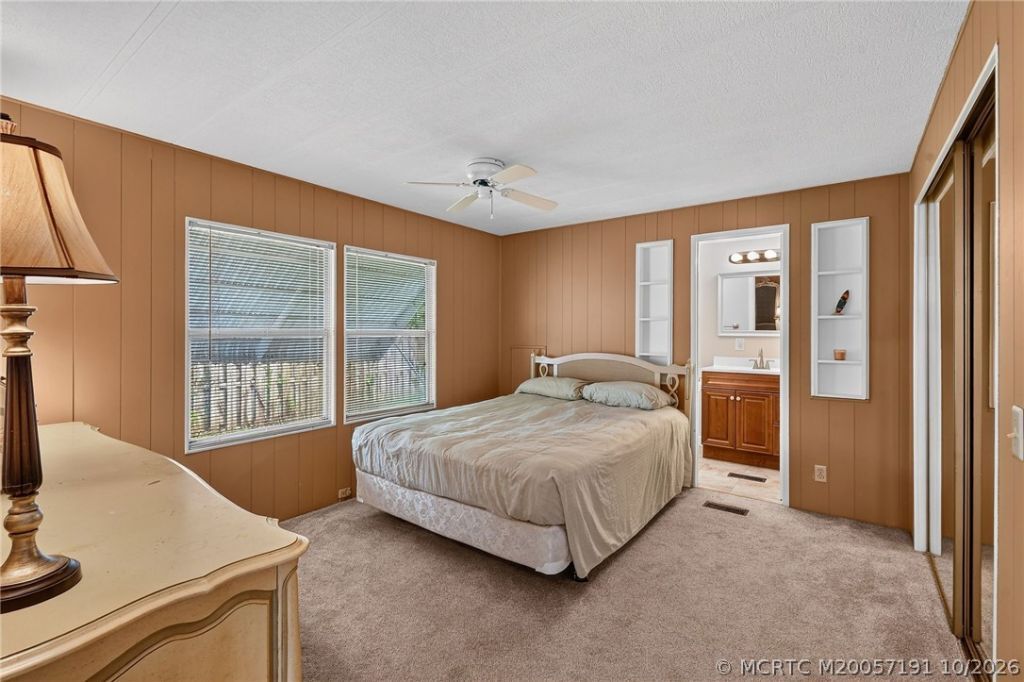 8051 SE Homestead Avenue , Hobe Sound, FL 33455 Photo