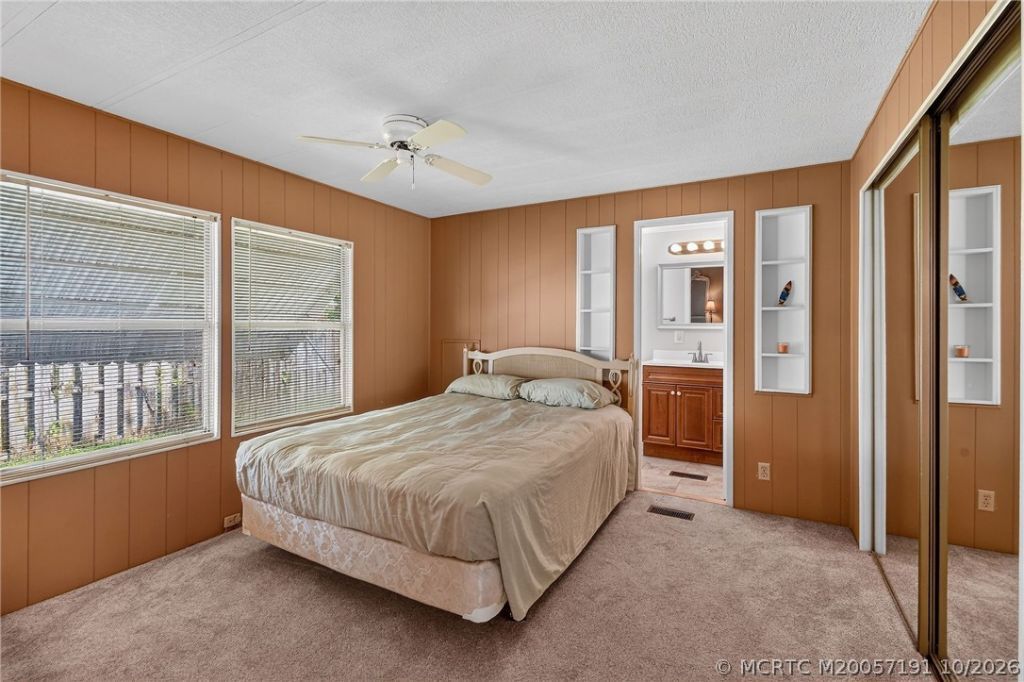 8051 SE Homestead Avenue , Hobe Sound, FL 33455 Photo