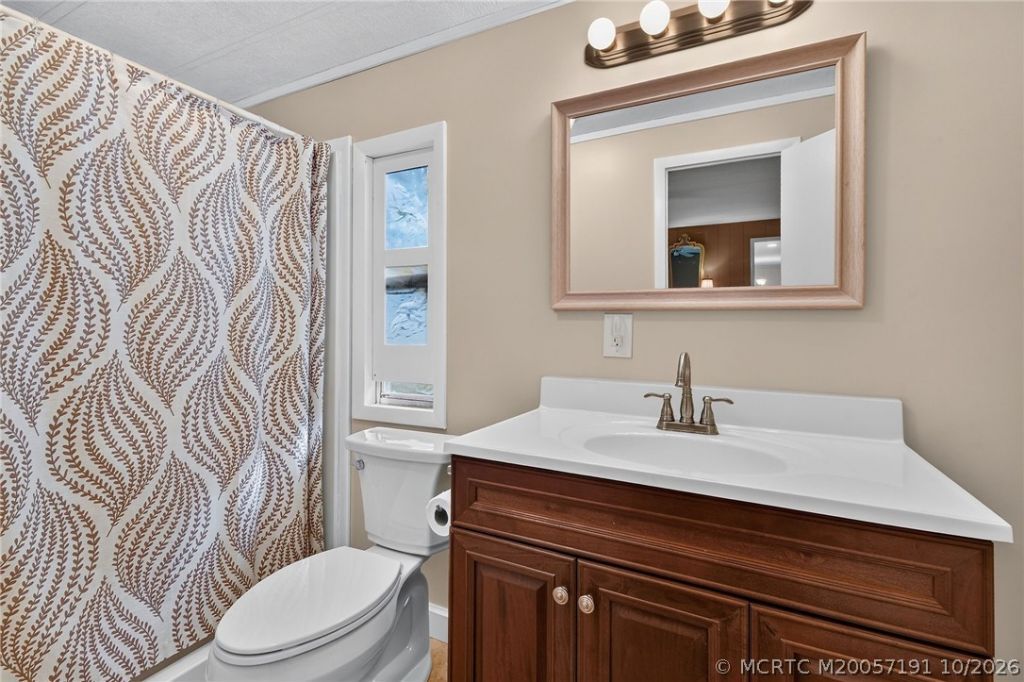 8051 SE Homestead Avenue , Hobe Sound, FL 33455 Photo