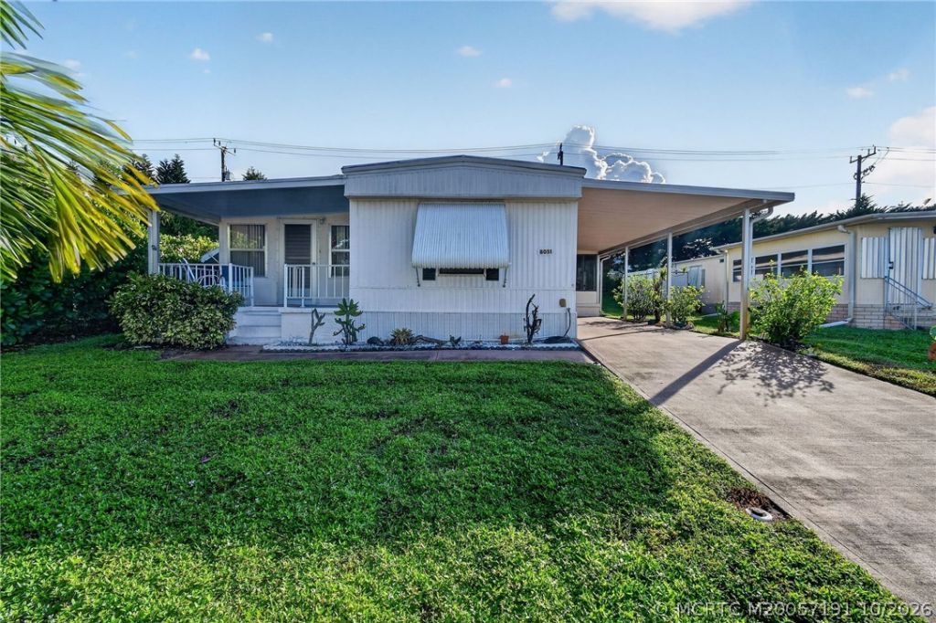 8051 SE Homestead Avenue , Hobe Sound, FL 33455 Photo