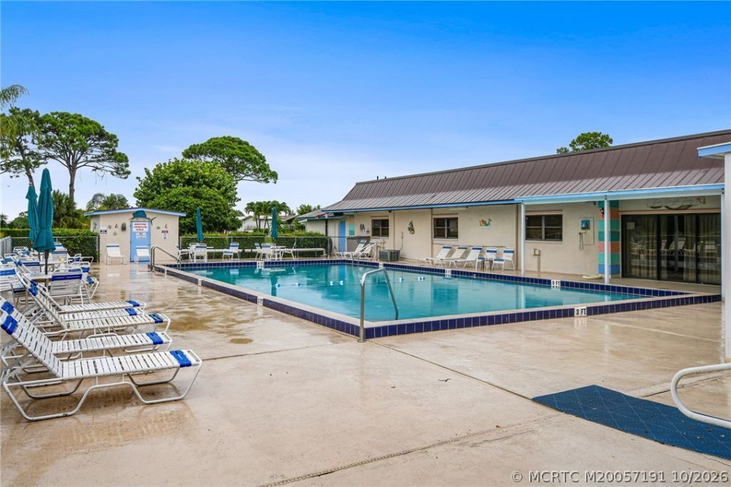 8051 SE Homestead Avenue , Hobe Sound, FL 33455 Photo