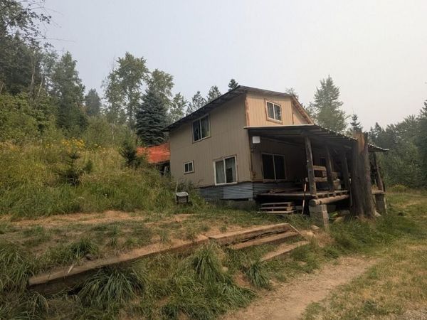 1516 Round Mountain Rd , Bonners Ferry, ID 83805