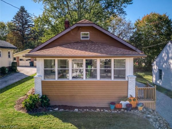 720 Utica Avenue , Akron, OH 44312