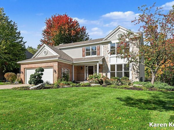 4561 Woodcreek Drive SE, Grand Rapids, MI 49546