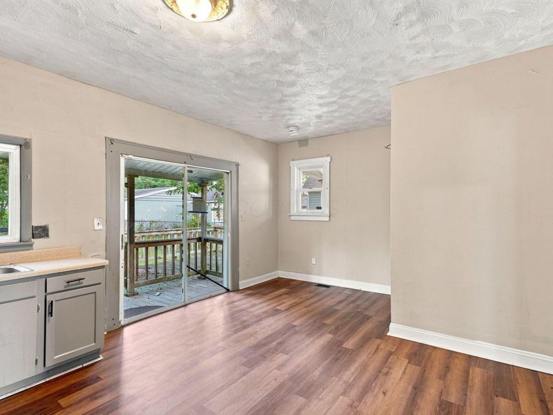 2884 E 9th Avenue , Columbus, OH 43219 Photo 18