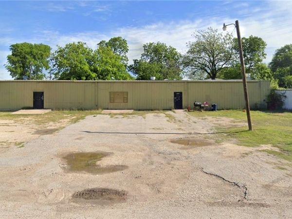 806 E French Avenue , Temple, TX 76501