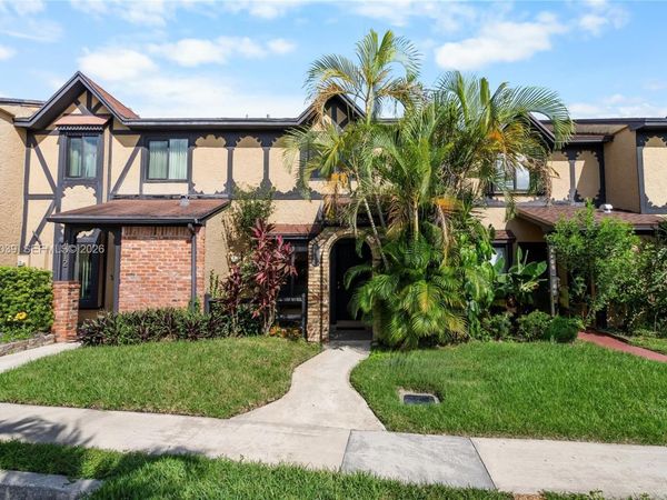 4410 NW 92nd Way , Sunrise, FL 33351