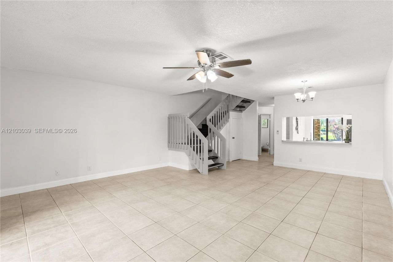 4410 NW 92nd Way , Sunrise, FL 33351 Photo