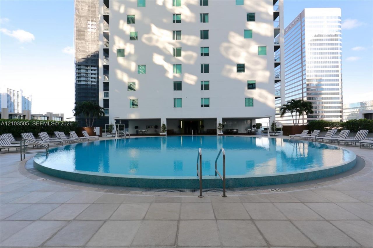 500 Brickell Ave , Unit 1607, Miami, FL 33131 Photo
