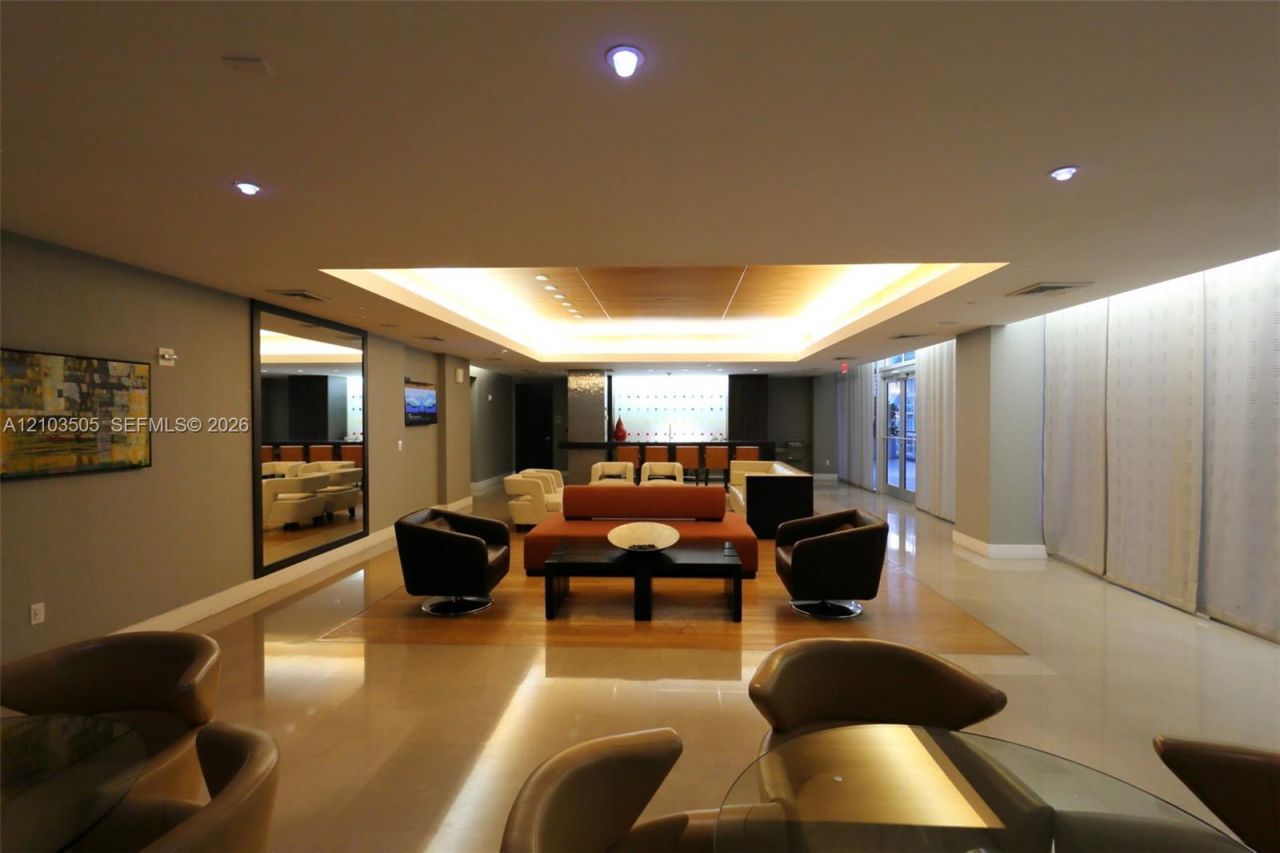 500 Brickell Ave , Unit 1607, Miami, FL 33131 Photo
