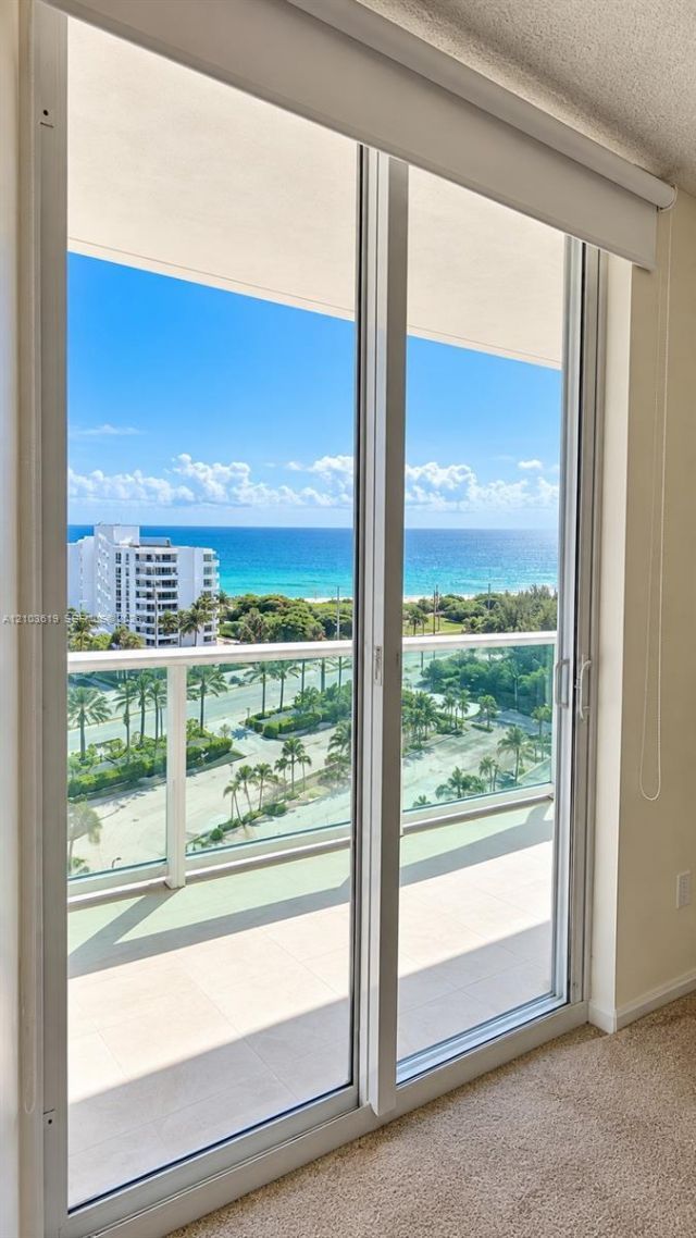 100 Bayview Dr , Unit 1106, Sunny Isles Beach, FL 33160 Photo