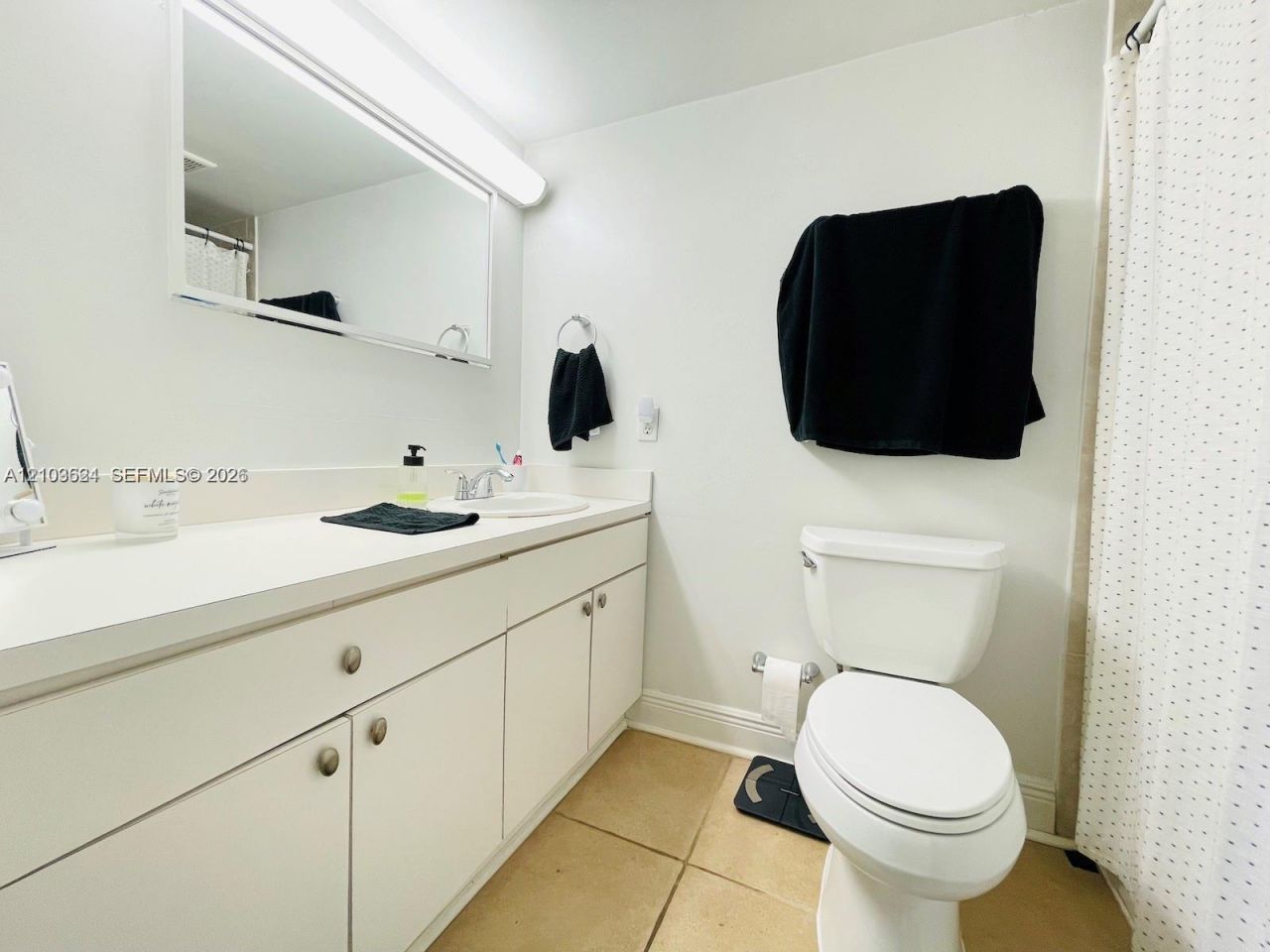 1801 S Treasure Dr , Unit 304, North Bay Village, FL 33141 Photo