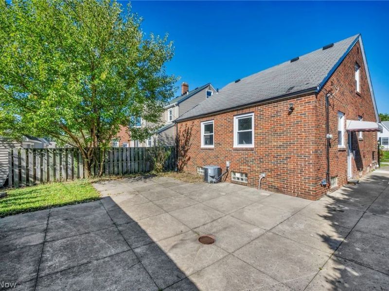 2313 Fairdale Avenue, Cleveland, OH 44109 Photo 16