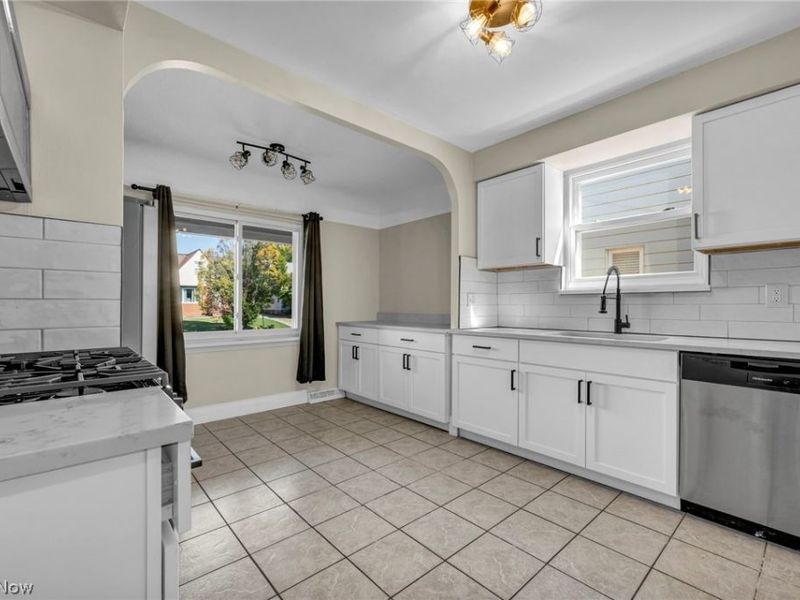 2313 Fairdale Avenue, Cleveland, OH 44109 Photo 4
