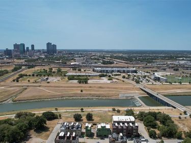 444 Vista Buena Trail, Fort Worth, TX 76111