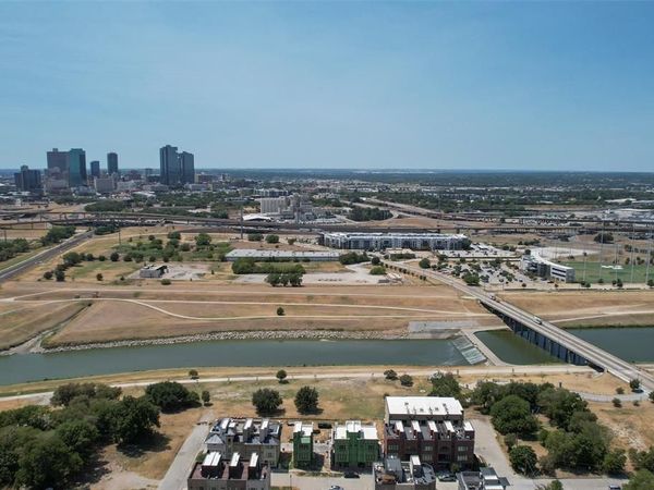 444 Vista Buena Trail, Fort Worth, TX 76111