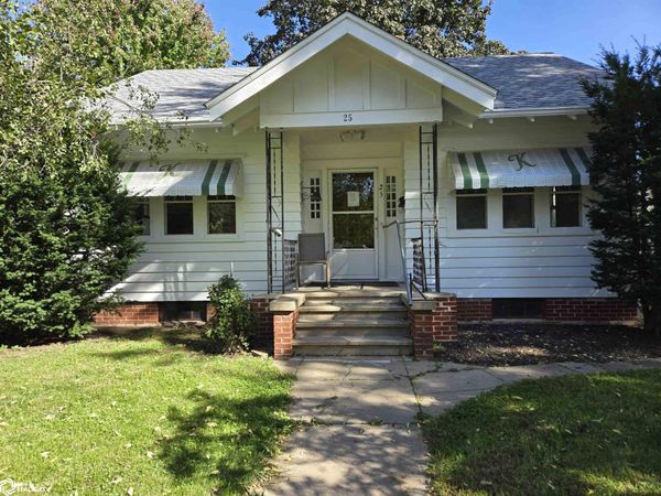 25 S Vermont Avenue, Mason City, IA 50401