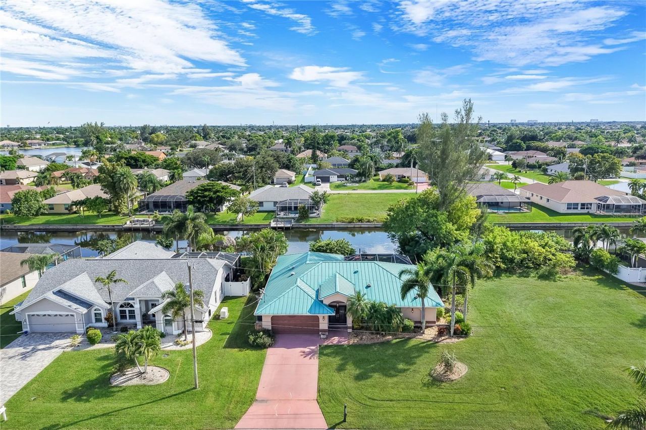 310 SE 23rd Street , Cape Coral, FL 33990 Photo