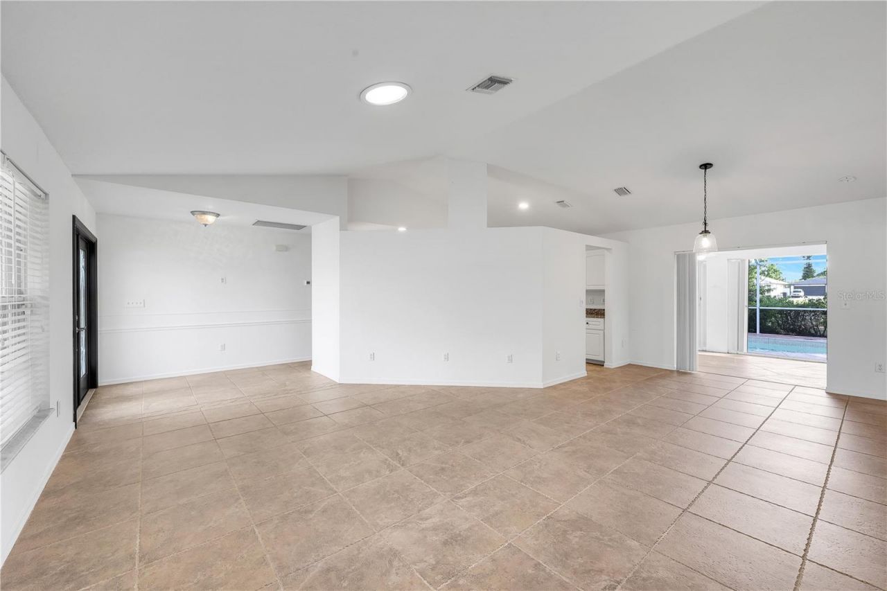 310 SE 23rd Street , Cape Coral, FL 33990 Photo