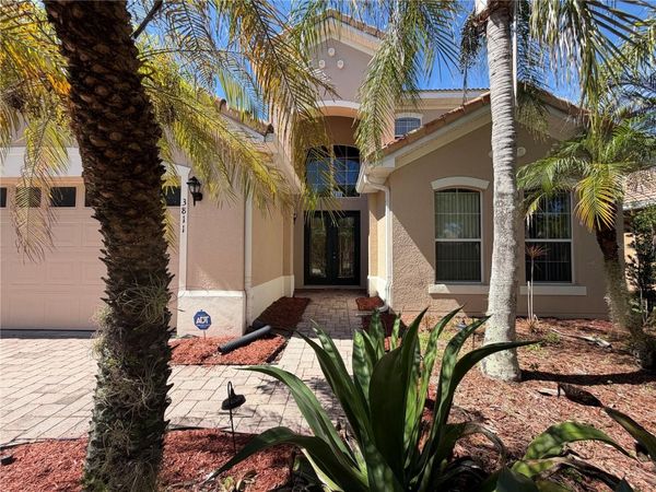 3811 EAGLE ISLES CIRCLE , KISSIMMEE, FL 34746