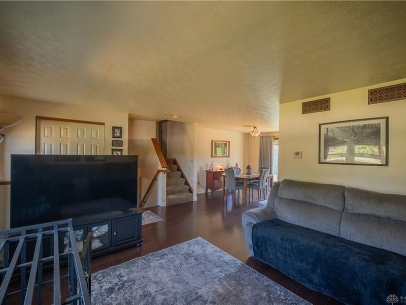 5 Ludlow Street, Laura, OH 45337 Photo 4