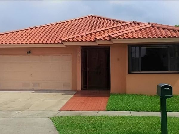 5471 SW 144th Avenue , Miami, FL 33175