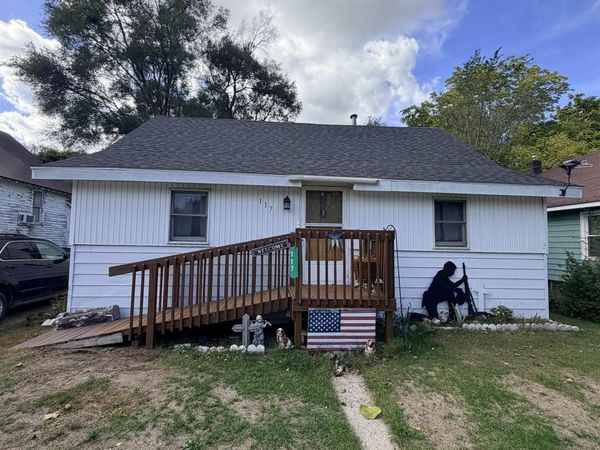 117 Pleasant Avenue, Alma, MI 48801