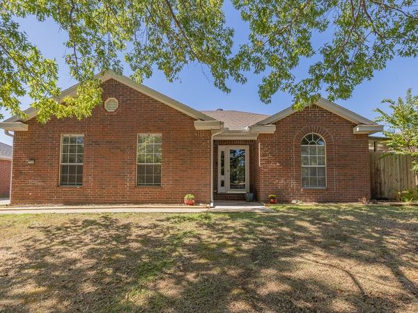 1249 N Heritage Avenue , Fayetteville, AR 72704