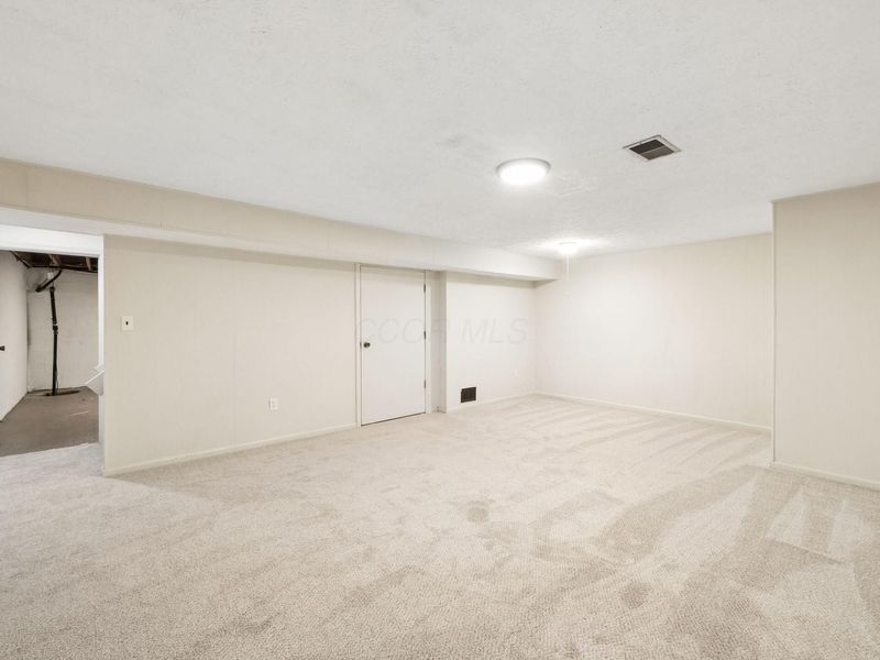 1696 Moravian Street, Columbus, OH 43220 Photo 33