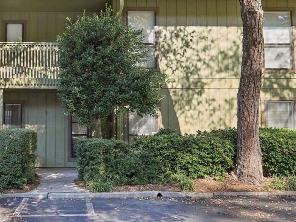 402 Dunbar Drive , Atlanta, GA 30338