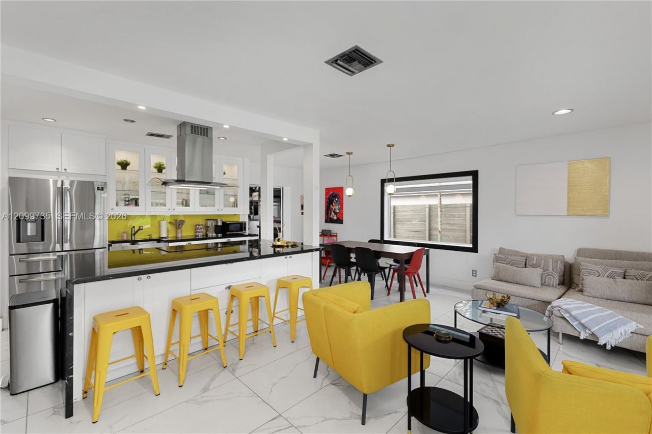 1008 Moffett St, Hallandale Beach, FL 33009 Photo