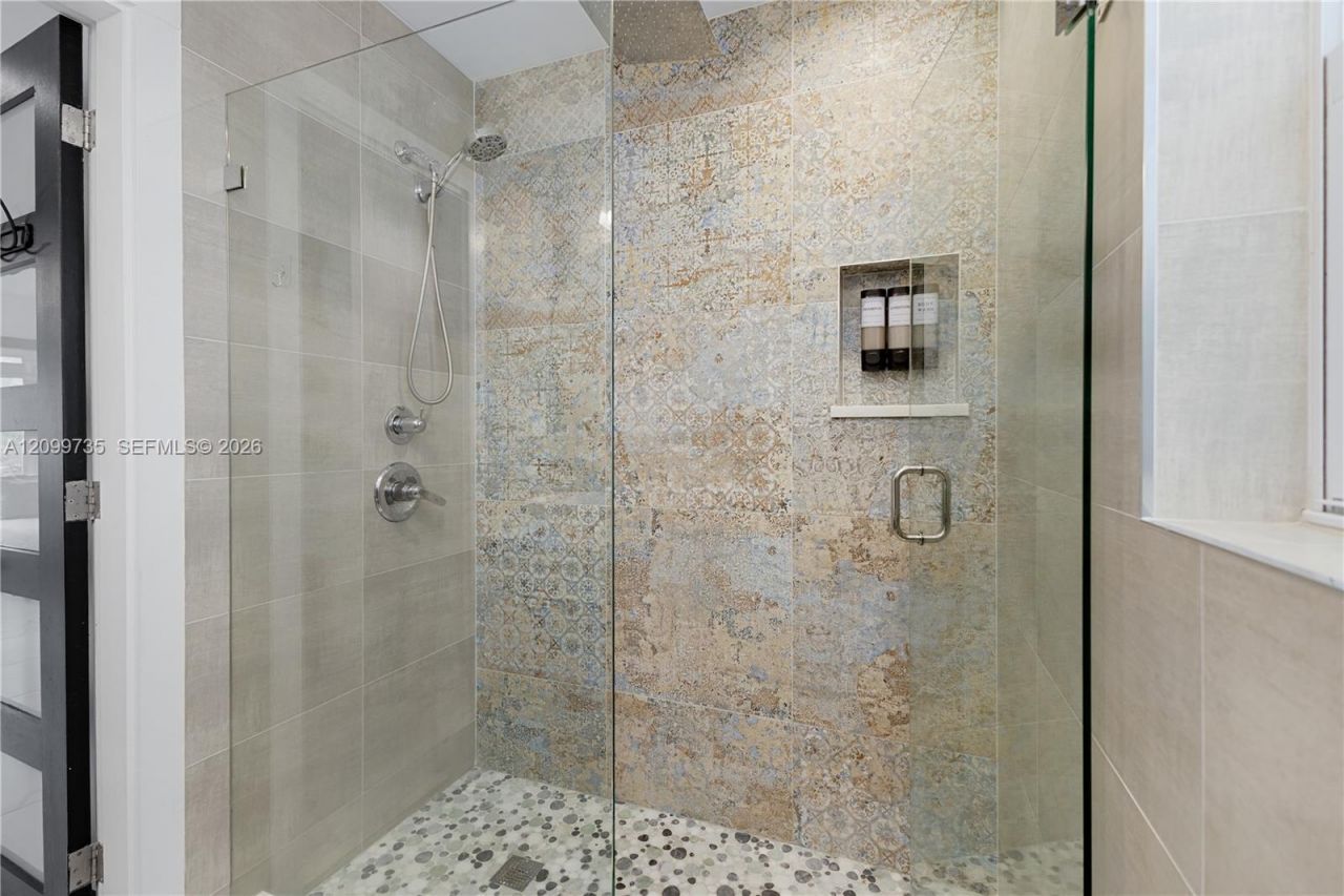 1008 Moffett St, Hallandale Beach, FL 33009 Photo