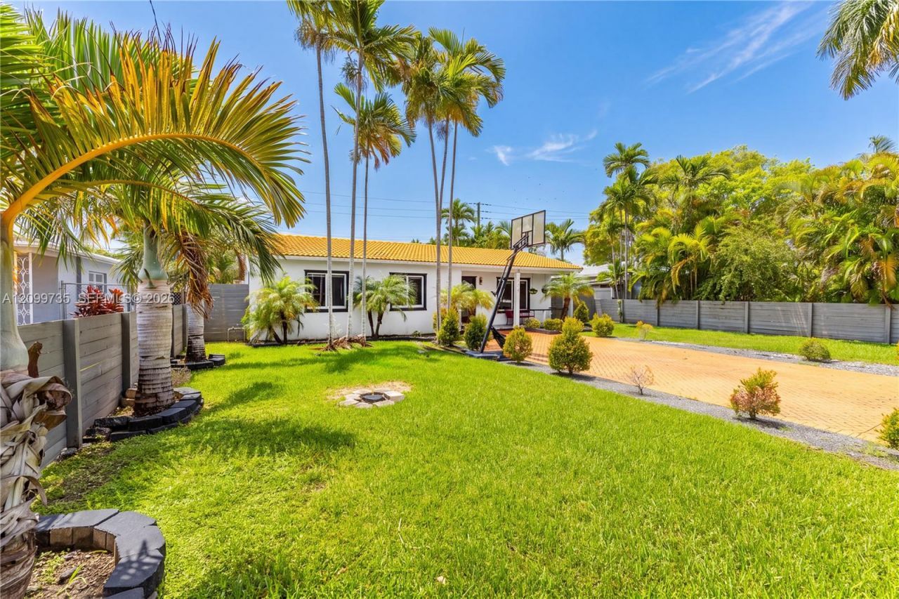 1008 Moffett St, Hallandale Beach, FL 33009 Photo