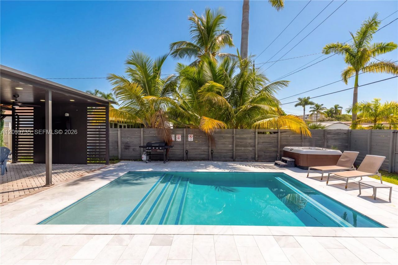 1008 Moffett St, Hallandale Beach, FL 33009 Photo