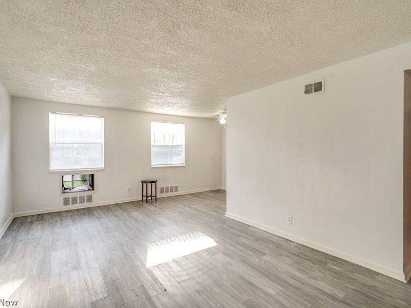 2812 E 130th Street, Cleveland, OH 44120 Photo 17