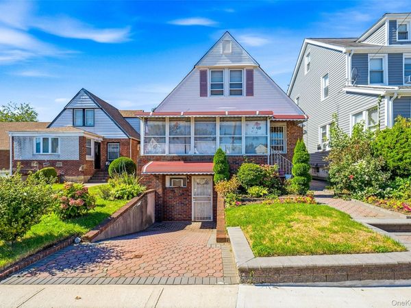 11546 210th Street, Cambria Heights, NY 11411