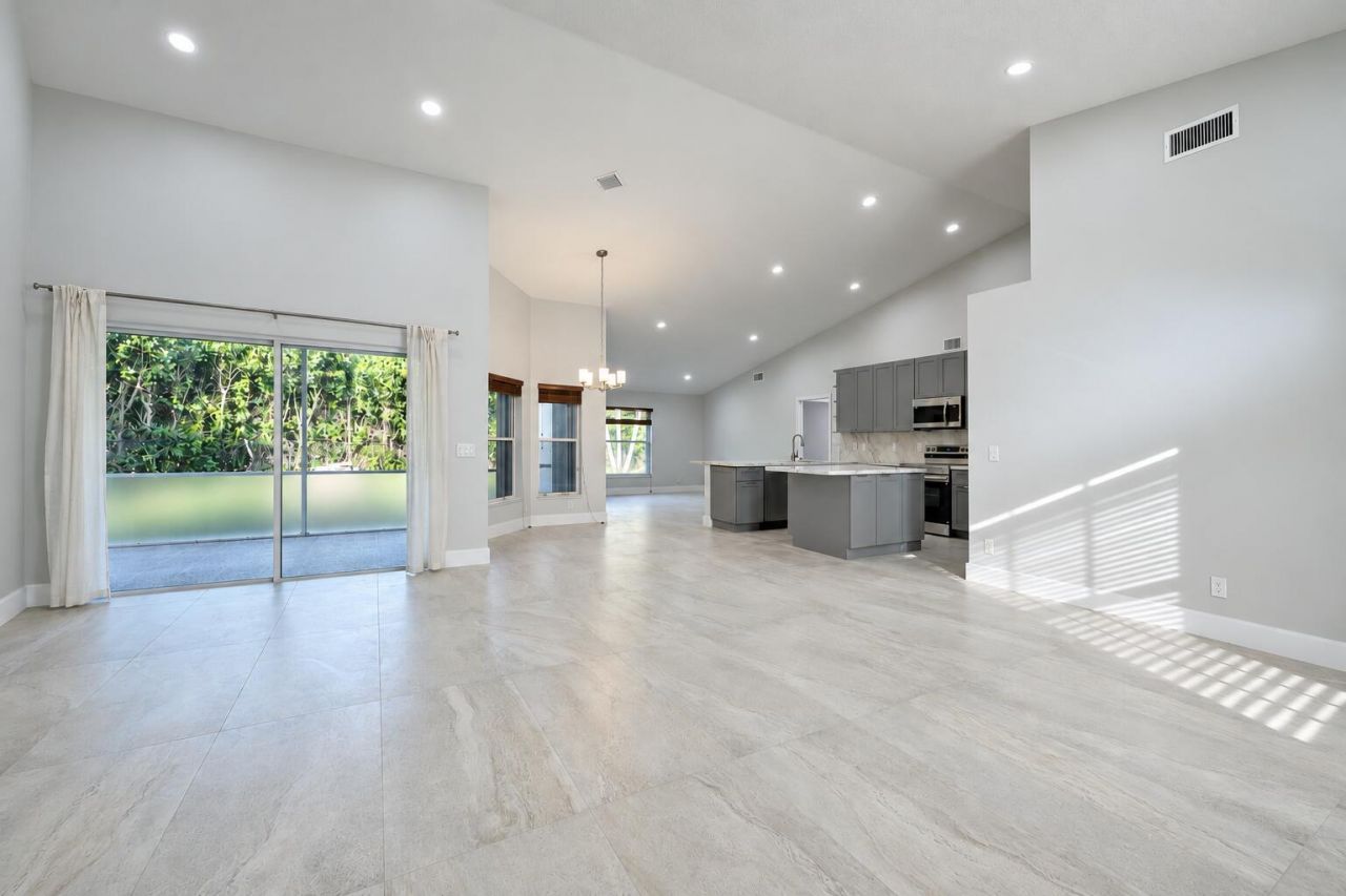 1185 Wild Cherry Lane, Wellington, FL 33414 Photo