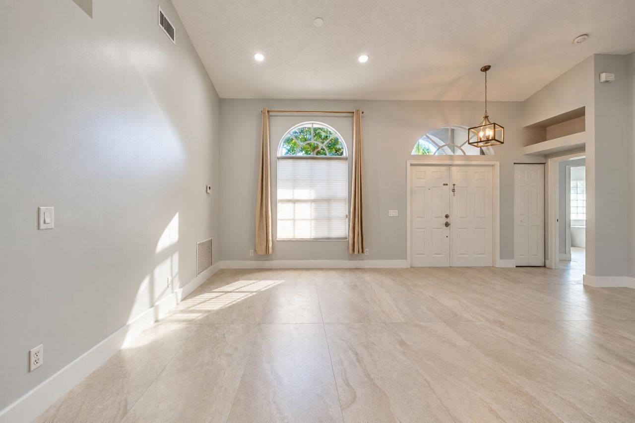 1185 Wild Cherry Lane, Wellington, FL 33414 Photo