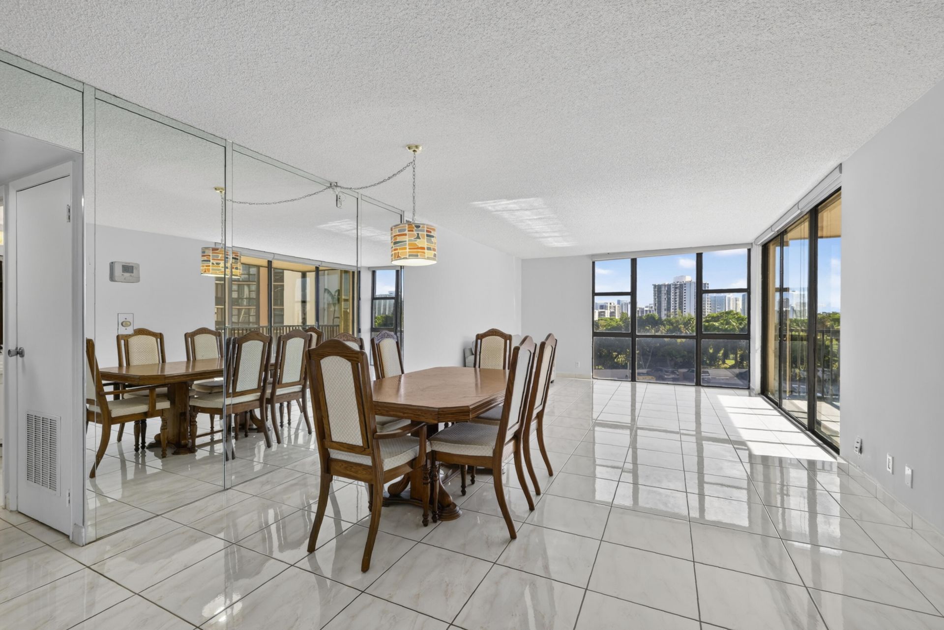 20301 W Country Club Drive, Unit 523, Aventura, FL 33180 Photo