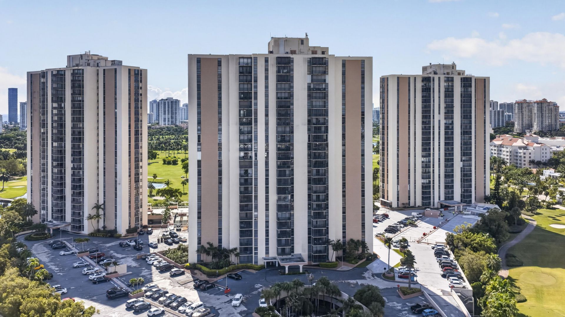 20301 W Country Club Drive, Unit 523, Aventura, FL 33180 Photo