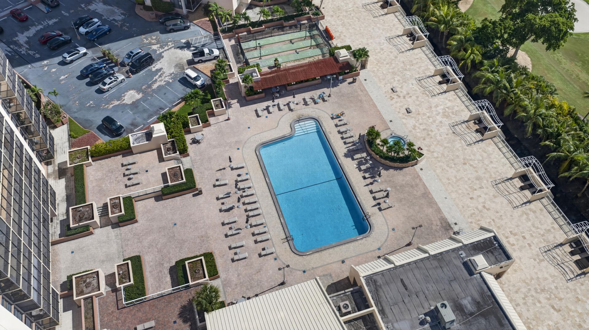 20301 W Country Club Drive, Unit 523, Aventura, FL 33180 Photo
