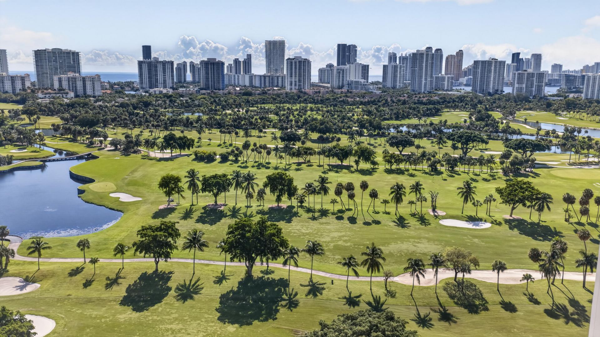 20301 W Country Club Drive, Unit 523, Aventura, FL 33180 Photo