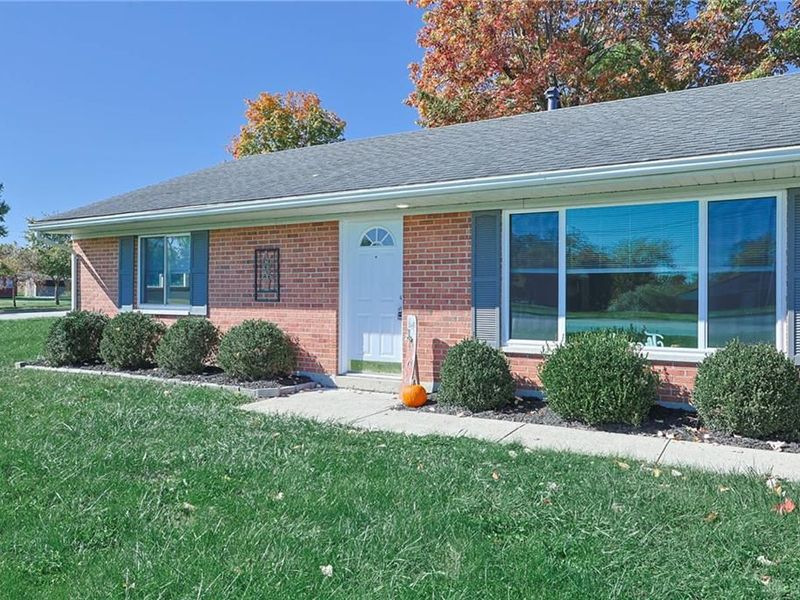 915 Taywood Road, Englewood, OH 45322 Photo 3
