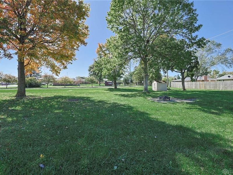 915 Taywood Road, Englewood, OH 45322 Photo 32