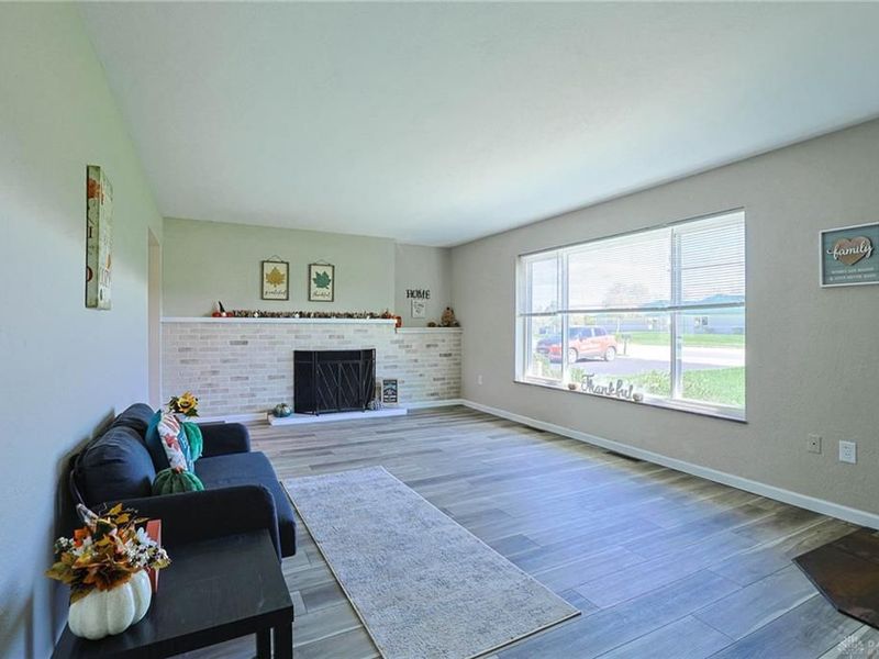 915 Taywood Road, Englewood, OH 45322 Photo 6