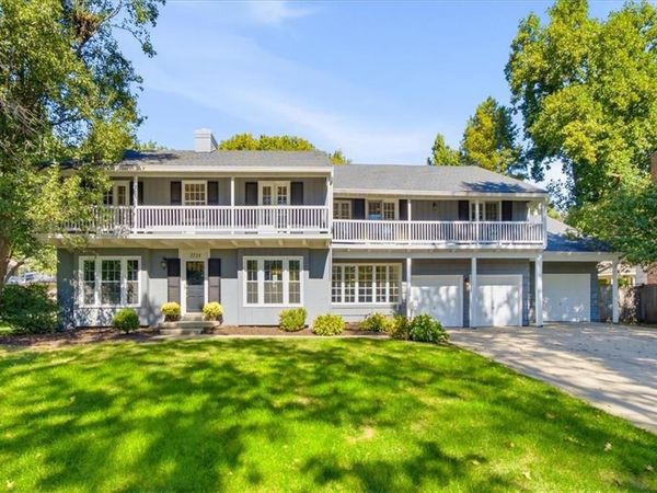 3714 W 61st Terrace, Fairway, KS 66205