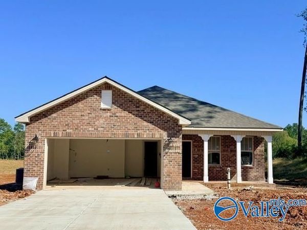 517 Cloverleaf Drive, Athens, AL 35611