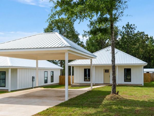 325 Nobles Rd., Sumrall, MS 39482