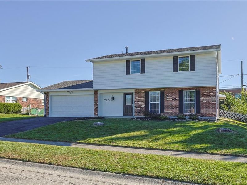 7146 Chadbourne Drive, Huber Heights, OH 45424 Photo 1